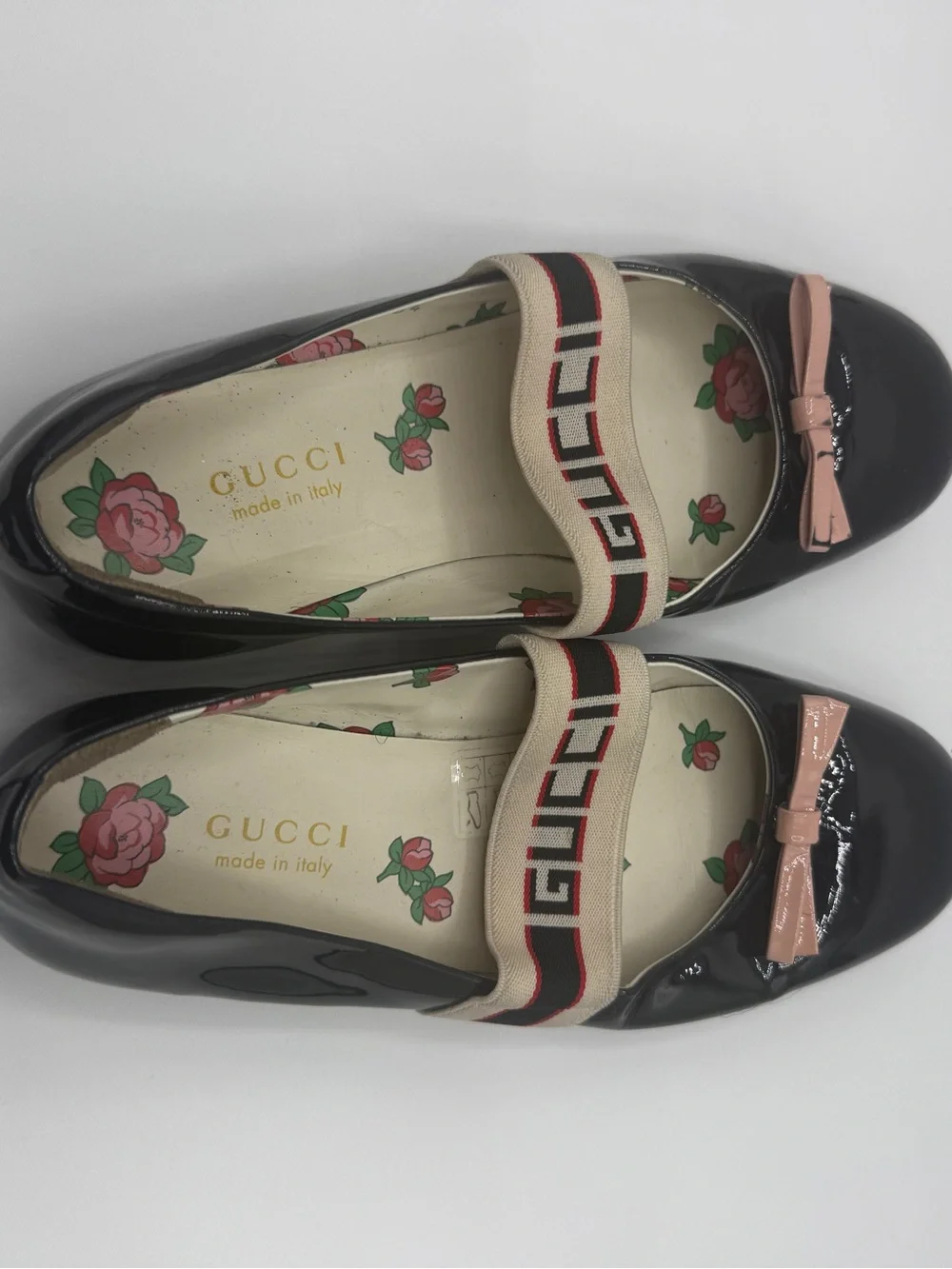 Gucci Kids Navy Patent Leather Ballet Flats with Logo Strap